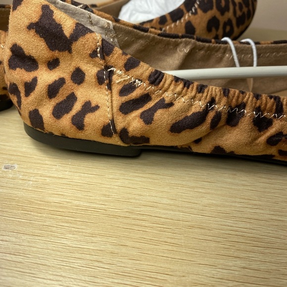 Leopard Flats Loafers shoes NWT - Picture 4 of 8